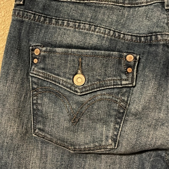 Levi’s 526 slender boot women’s jeans - Picture 6 of 9